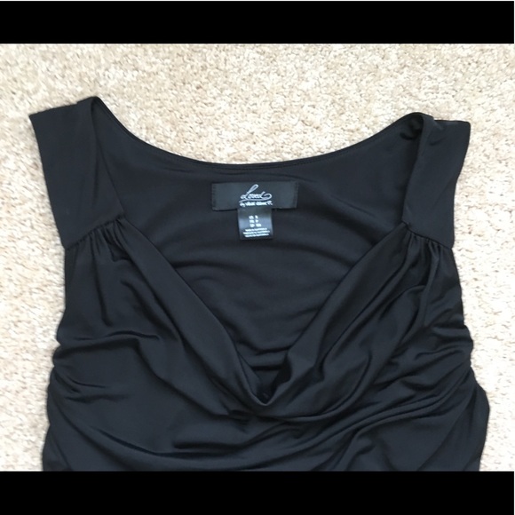 💕2xHP💕 EUC ruched sides sleeveless dress - Picture 3 of 6